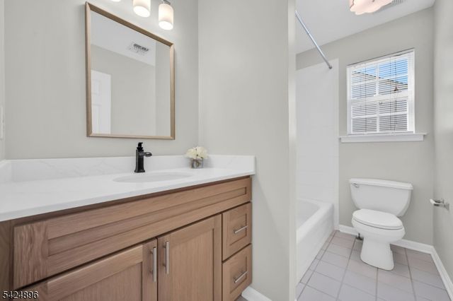 30 Purcell Rd, Bridgewater Twp., NJ 08807