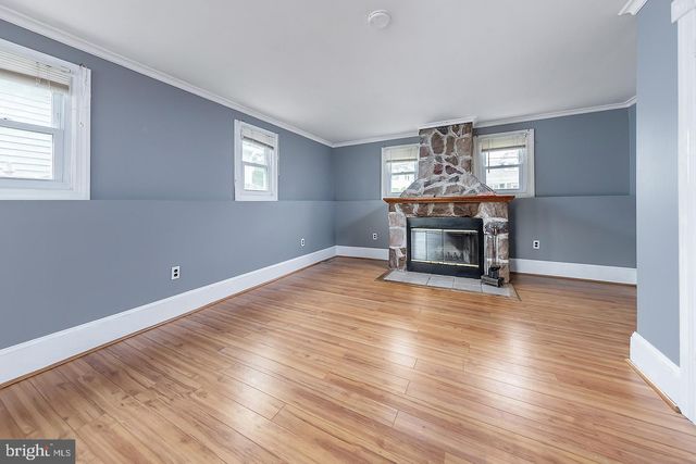 218 KINGSTON AVE, Barrington, NJ 08007