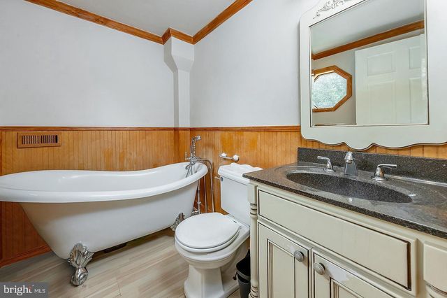 218 KINGSTON AVE, Barrington, NJ 08007