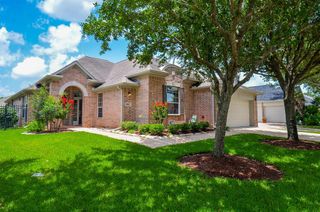 1831 Shadow Lake Drive, Sugar Land, TX 77479