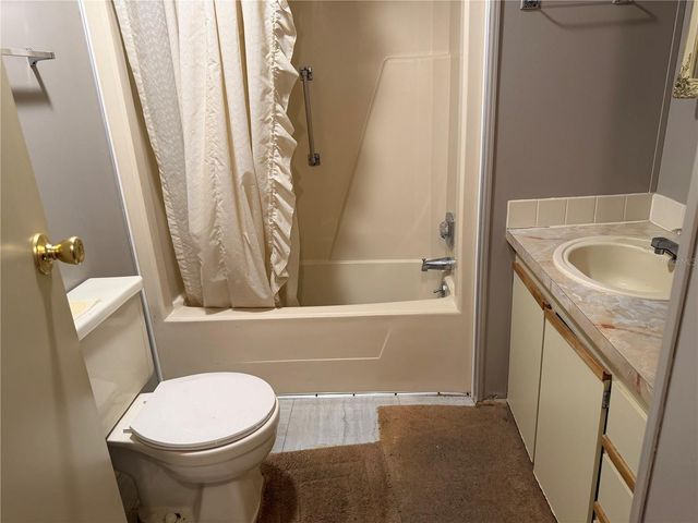 4165 ROLLING OAKS DRIVE, Winter Haven, FL 33880