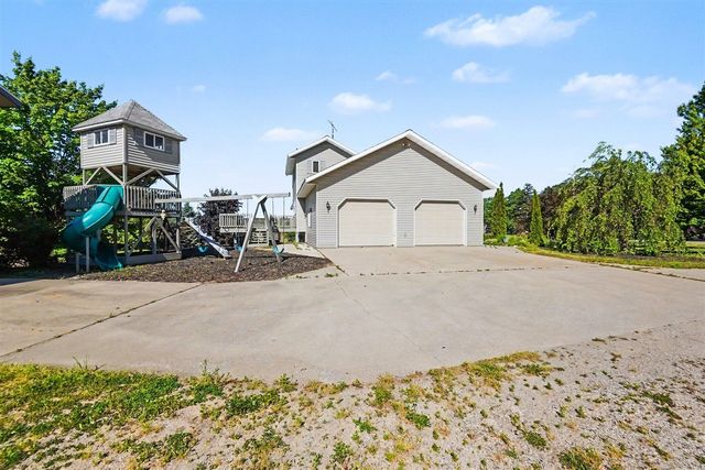 2861 W Polk Road, Hart, MI 49420