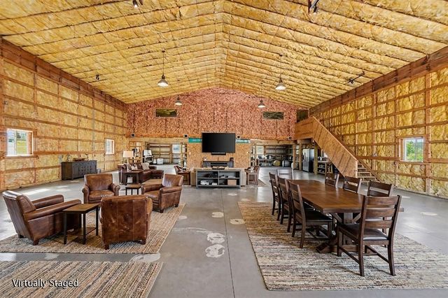 2861 W Polk Road, Hart, MI 49420