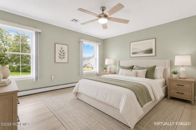 7 Tarworth Court, Toms River, NJ 08757