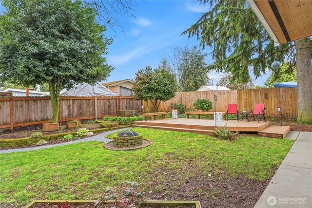 2300 NE 8th Place, Renton, WA 98056