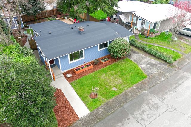 2300 NE 8th Place, Renton, WA 98056