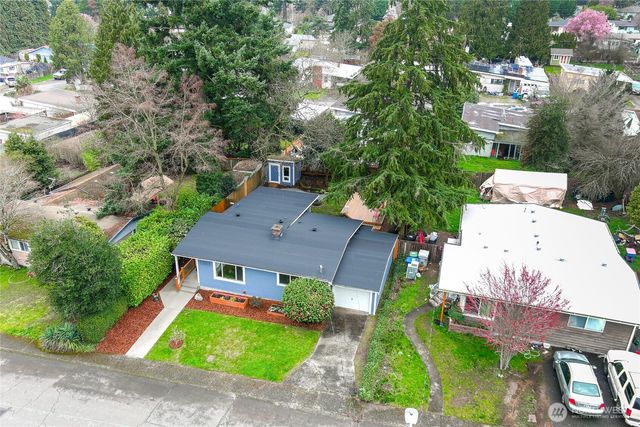 2300 NE 8th Place, Renton, WA 98056