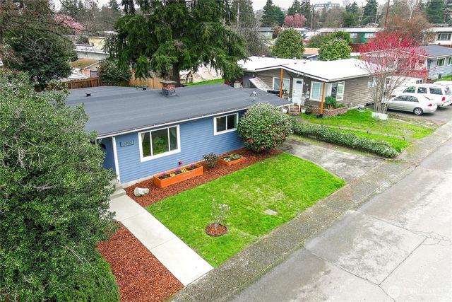 2300 NE 8th Place, Renton, WA 98056