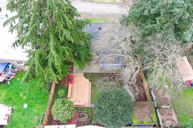 2300 NE 8th Place, Renton, WA 98056