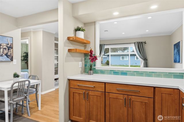 2300 NE 8th Place, Renton, WA 98056