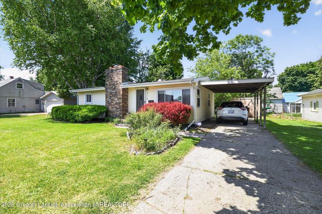 410 Schoolcraft Street, Grand Ledge, MI 48837