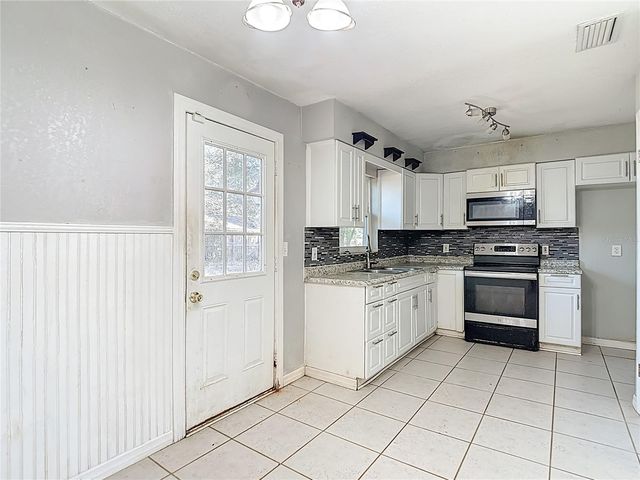 27183 THORNCREST AVENUE, Brooksville, FL 34602