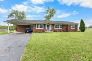 801 Lloyd St, Lawrenceburg, TN 38464