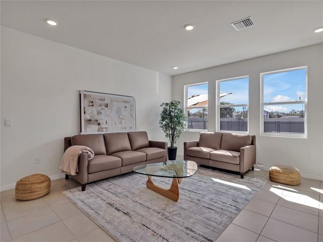 16733 GLACIER BAY LOOP, Wimauma, FL 33598