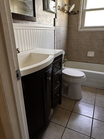 1804 England Road, Arlington, TX 76013