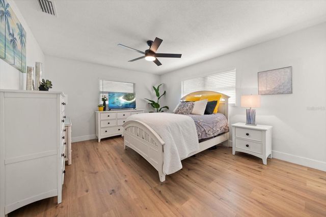 8879 111TH STREET, Seminole, FL 33772