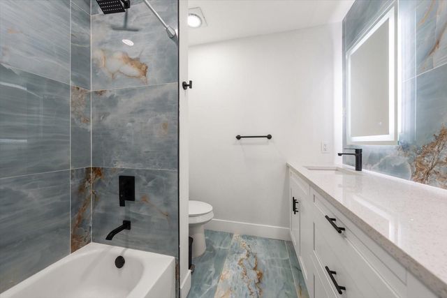 8879 111TH STREET, Seminole, FL 33772