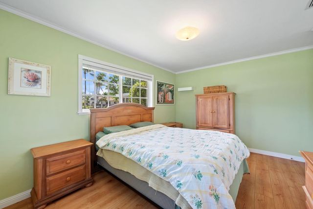 2113 NE 29th Ct, Fort Lauderdale, FL 33306