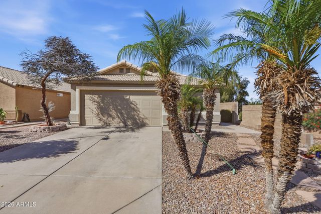 2074 S LAWTHER Drive, Apache Junction, AZ 85120