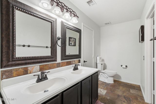 2074 S LAWTHER Drive, Apache Junction, AZ 85120