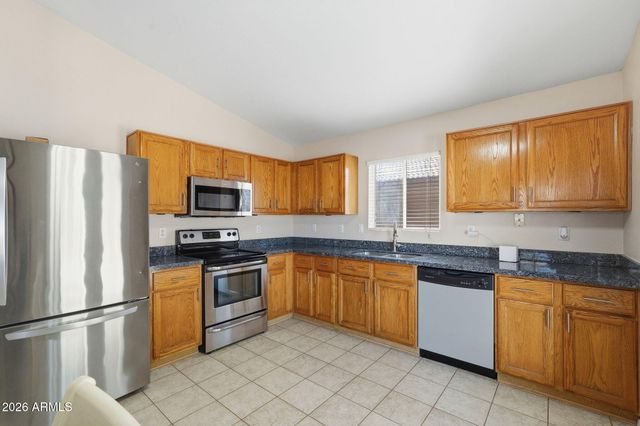 2074 S LAWTHER Drive, Apache Junction, AZ 85120