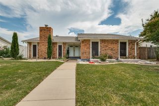 2109 Lewis Trail, Grand Prairie, TX 75052