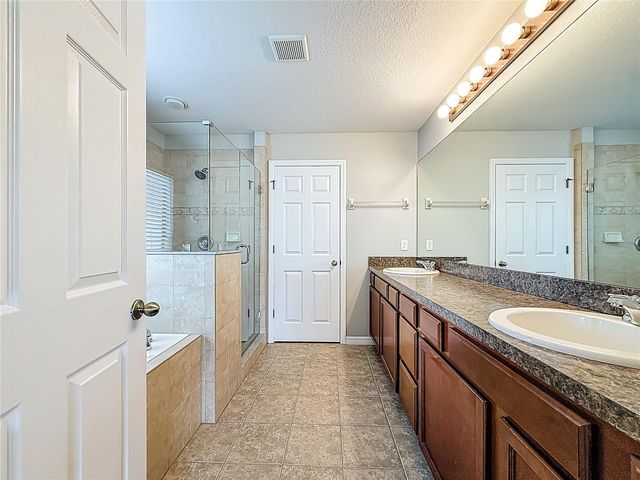 313 OAK LANDING DRIVE, Mulberry, FL 33860