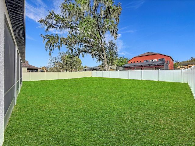 313 OAK LANDING DRIVE, Mulberry, FL 33860