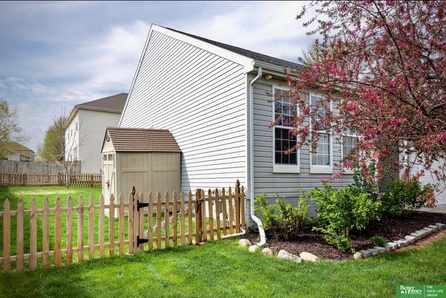 20035 Glenmore Drive, Gretna, NE 68028