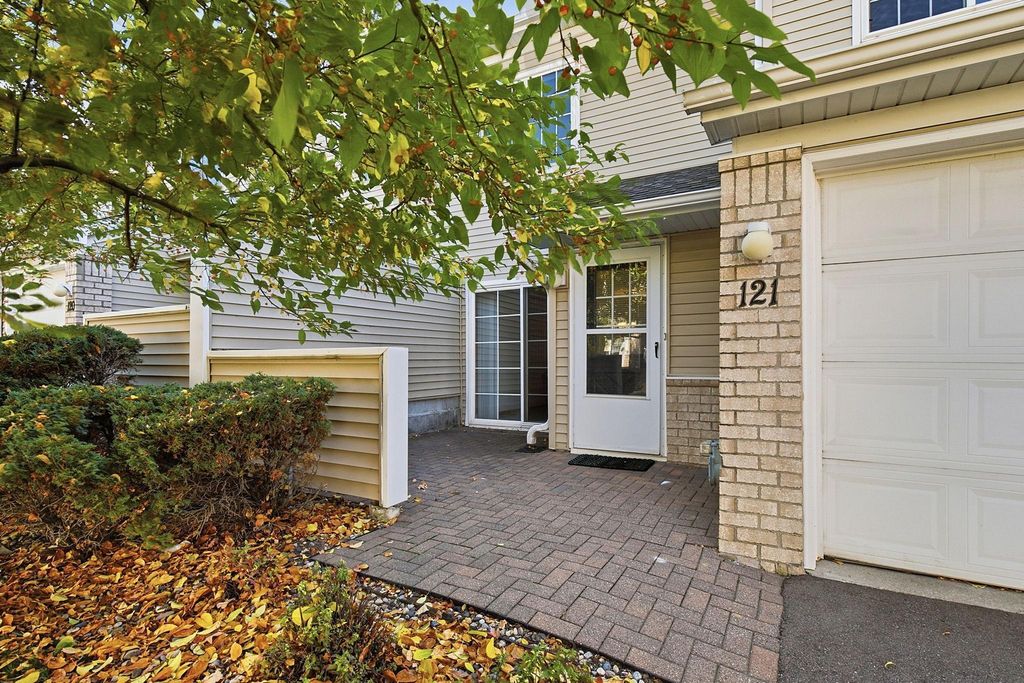 2210 Ranchview Lane N 121, Plymouth, MN 55447 — photo 2