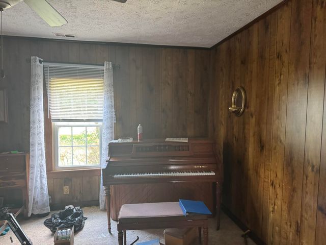 25 Burd Road, Russell Springs, KY 42642