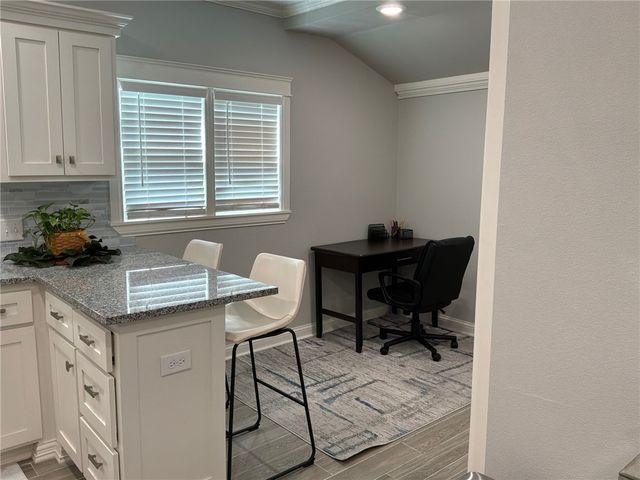 1221 Highland Avenue, Springdale, AR 72764