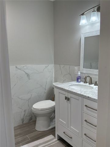 1221 Highland Avenue, Springdale, AR 72764