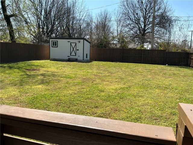 1221 Highland Avenue, Springdale, AR 72764