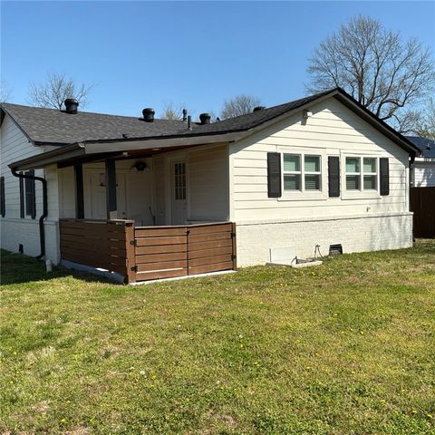 1221 Highland Avenue, Springdale, AR 72764