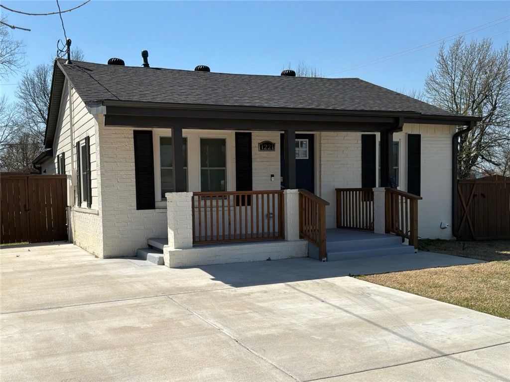 1221 Highland Avenue, Springdale, AR 72764