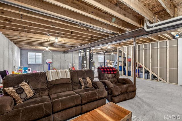 1018 Savanna Place Drive, Festus, MO 63028