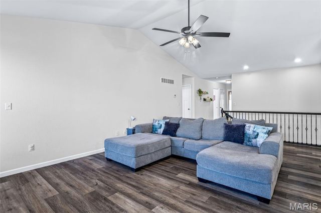 1018 Savanna Place Drive, Festus, MO 63028