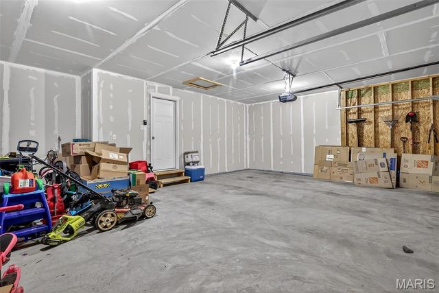 1018 Savanna Place Drive, Festus, MO 63028