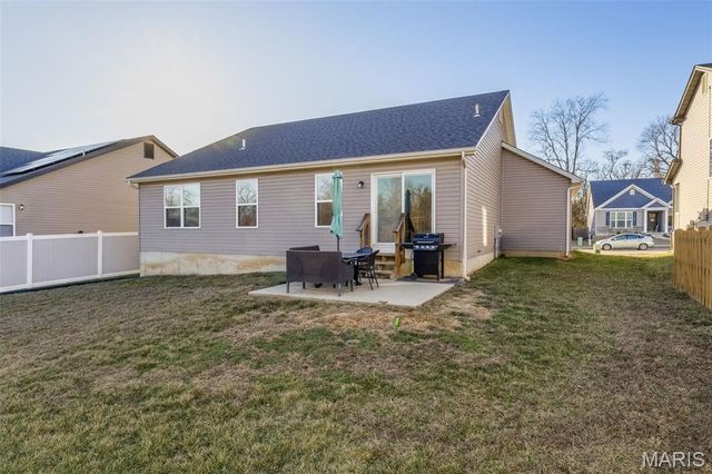 1018 Savanna Place Drive, Festus, MO 63028