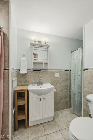 646 Palisades Drive, Akron, OH 44303
