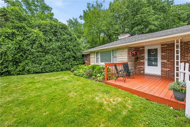 646 Palisades Drive, Akron, OH 44303