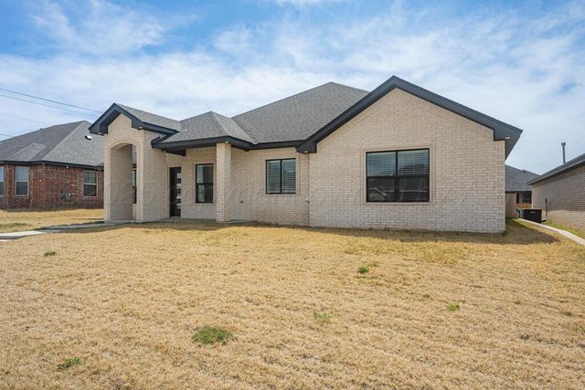 2703 DAYTONA Avenue, Amarillo, TX 79118