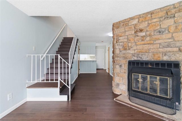 1653 S Blackhawk Way B, Aurora, CO 80012