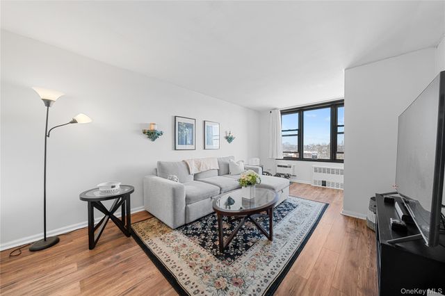 6200 Riverdale Avenue 7A, Bronx, NY 10471