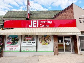 192-11 Union Tpke, Fresh Meadows, NY 11366