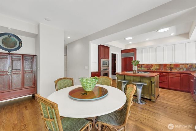1434 108th Avenue NE, Bellevue, WA 98004