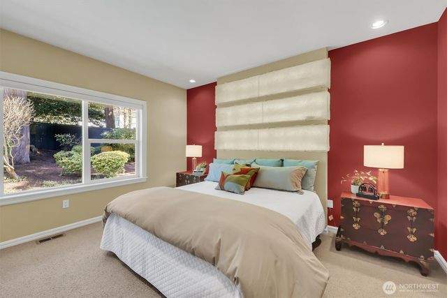 1434 108th Avenue NE, Bellevue, WA 98004