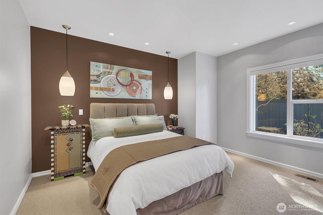 1434 108th Avenue NE, Bellevue, WA 98004