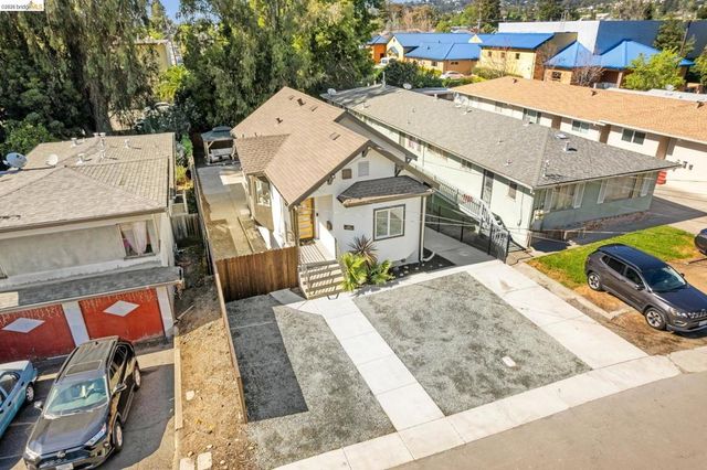 3223 Courtland Ave, Oakland, CA 94619